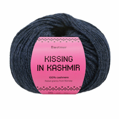 Kissing in Kashmir